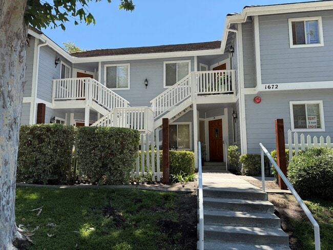 Building Photo - 1672 Eucalyptus Dr