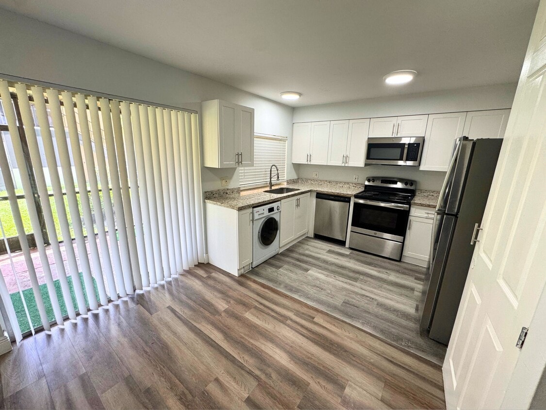 Photo - 4501 Treehouse Ln (Tamarac, FL)