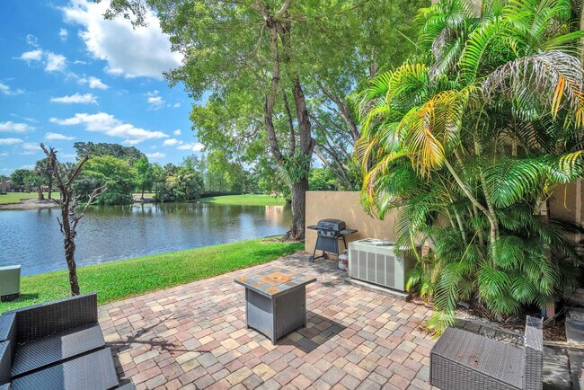 Foto del edificio - 740 E Coco Plum Cir