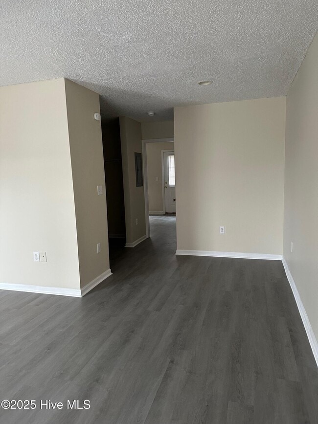 Building Photo - 4468 Magellan Ct