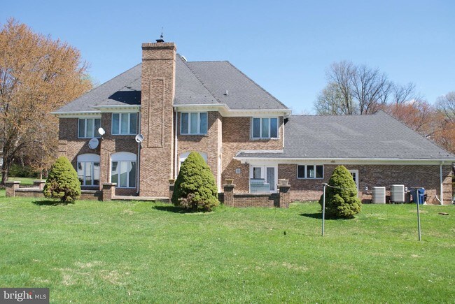 Building Photo - 309 Southview Ave