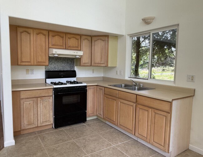 Foto del edificio - 3BR/2BA Home in Mt. View