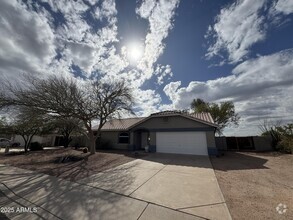 Building Photo - 1046 N Gila Verde