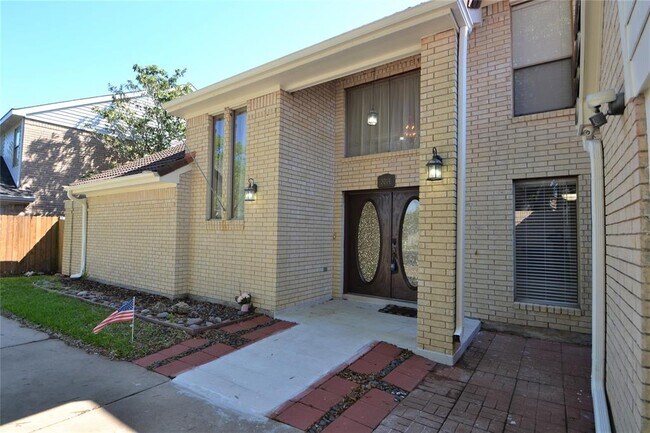 Building Photo - 3014 Deer Creek Dr