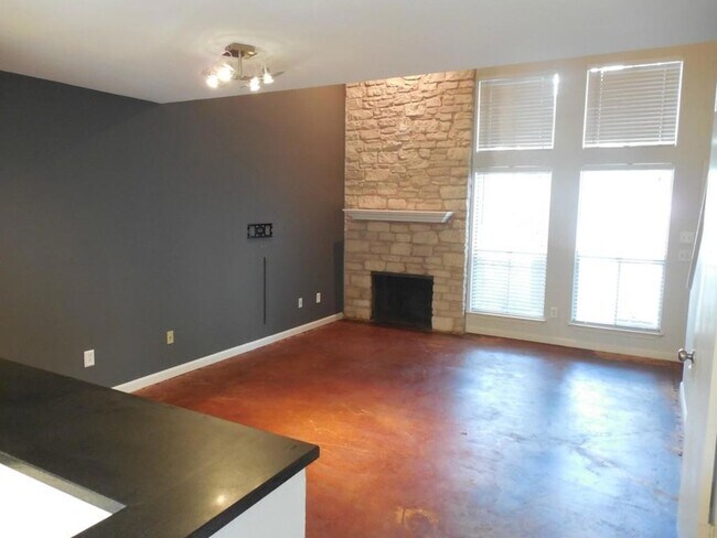 Foto del edificio - 6703 Old Quarry Ln