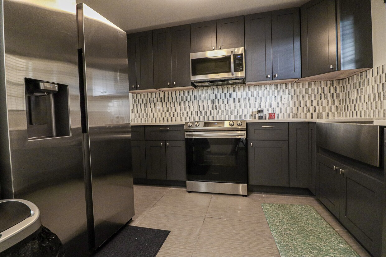 Foto principal - 7981 S French Dr