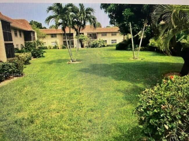 Foto del edificio - 1174 NW 13th St