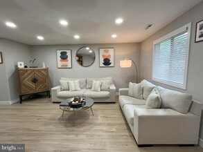 Building Photo - 402 Mulberry Cove
