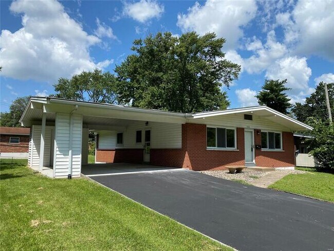 Foto del edificio - Fantastic 4bd/2ba home! Let yourself in!