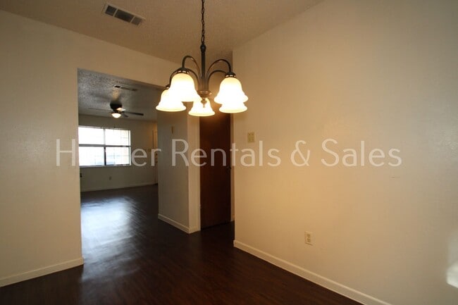 Foto del edificio - Rent Me!