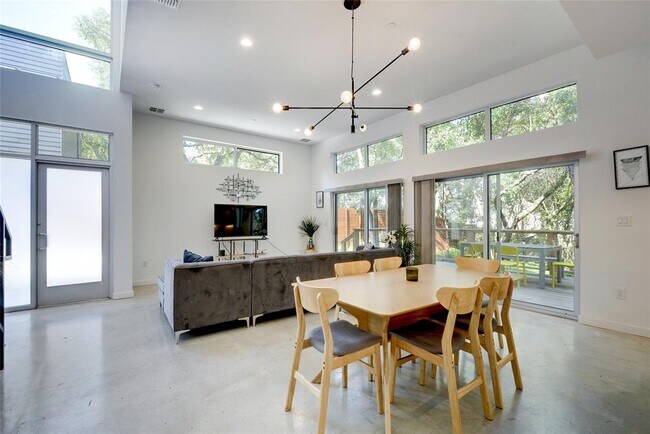 Foto del edificio - 3110 Clawson Rd