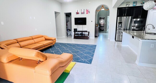 Living Room - 7618 Rushing Crk