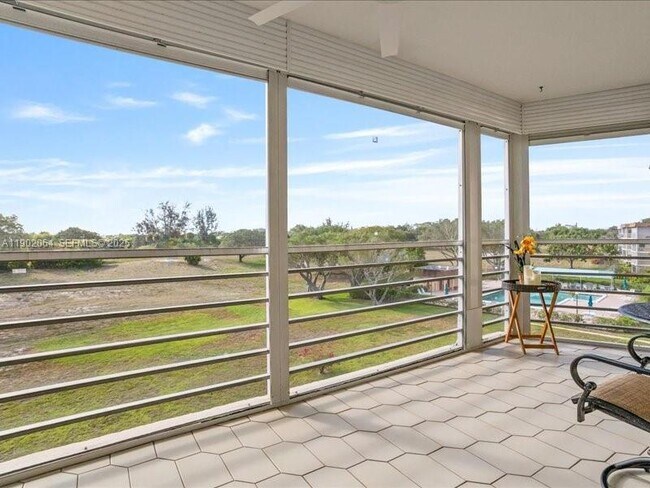 Foto del edificio - 6200 NW 2nd Ave