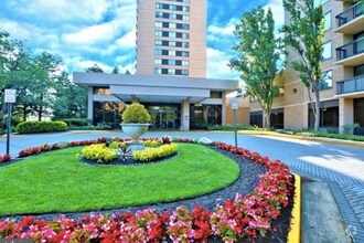 Building Photo - 3709 S George Mason Dr