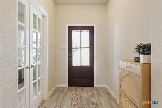 Foto del edificio - 5737 St Charles Dr