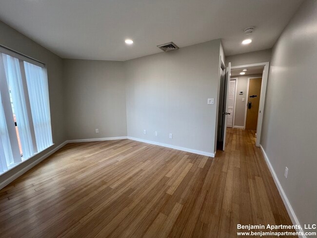 Building Photo - 1601 Washington St