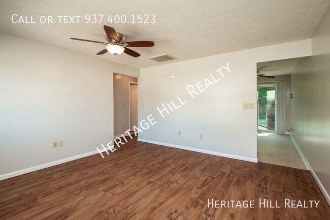 Foto del edificio - 2 Bedroom, 1 Bath Ranch Apartment in Huber...