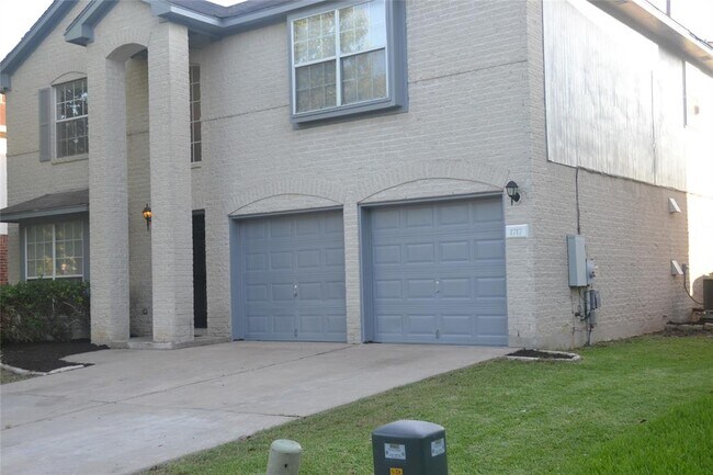 Foto del edificio - 1717 Jerusalem Dr