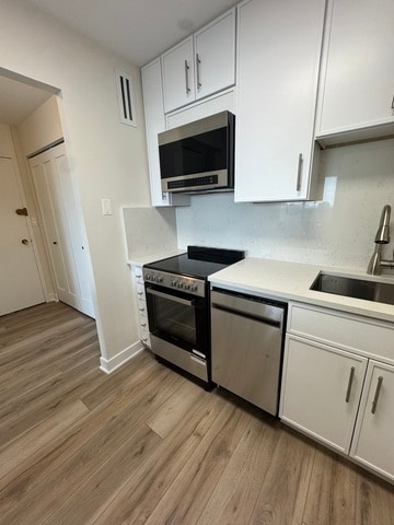 Building Photo - 70 W Burton Pl