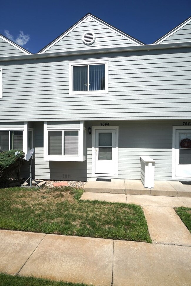 Building Photo - 7644 Lexington Manor Dr