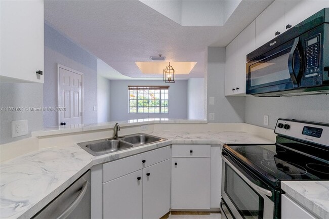 Building Photo - 745 SW 148th Ave