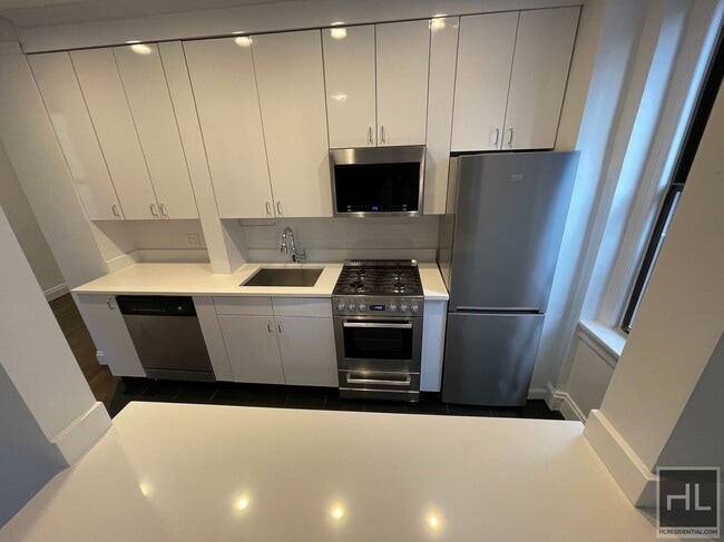 Building Photo - WEST 55 STREET