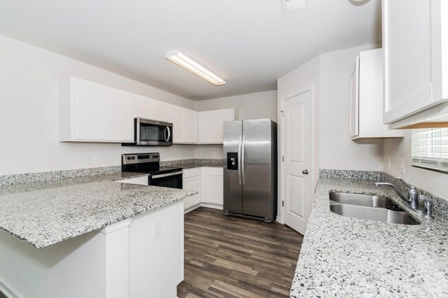 Building Photo - 112 Saddle Brooke Trce