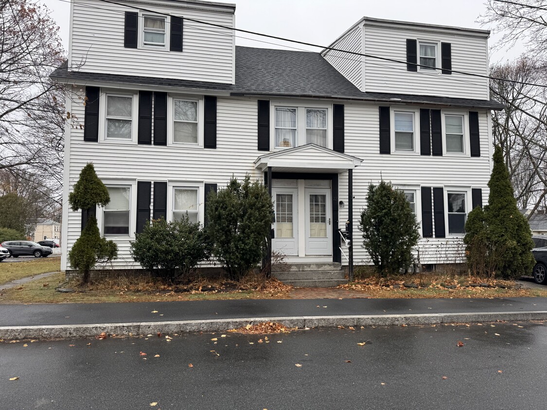 Primary Photo - 70 Pleasant St