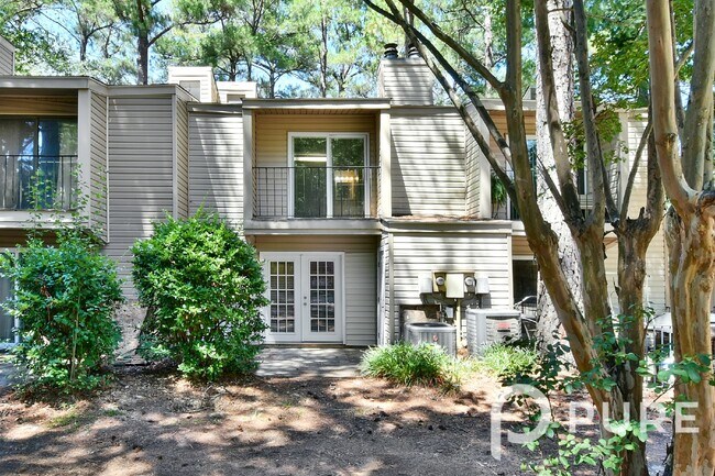 Foto del edificio - 240 Jamil Rd #44, Columbia, SC 29210