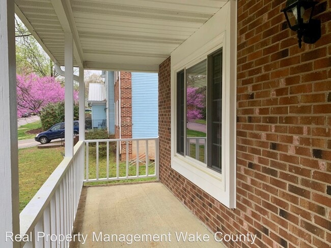 Building Photo - 4 br, 2.5 bath House - 313 Indigo Drive