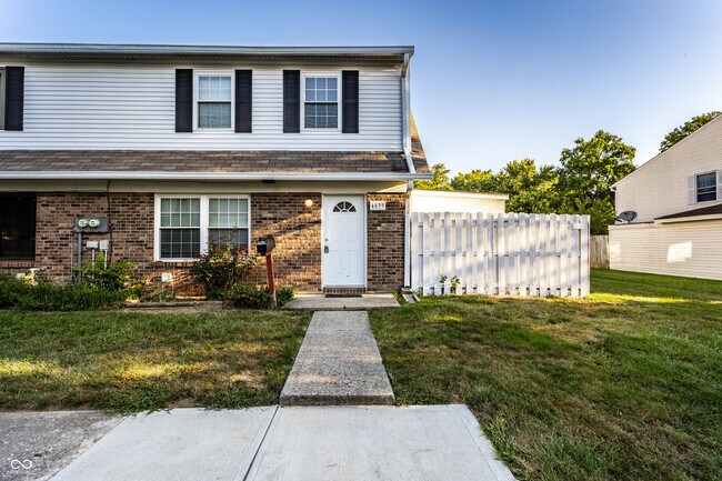 Building Photo - 4839 Oakwood Trail