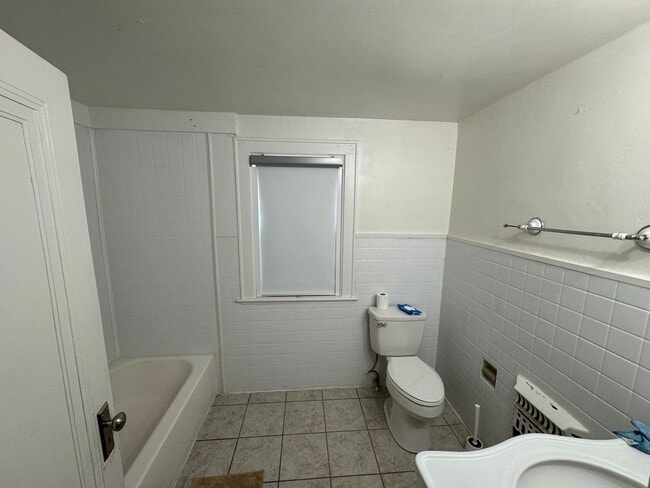 Building Photo - 663 Eastmoor Blvd