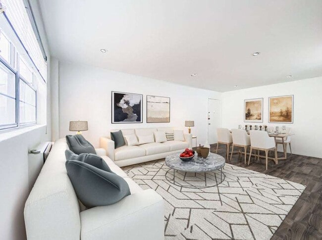 Living Area - Renovated - Haverford Arms