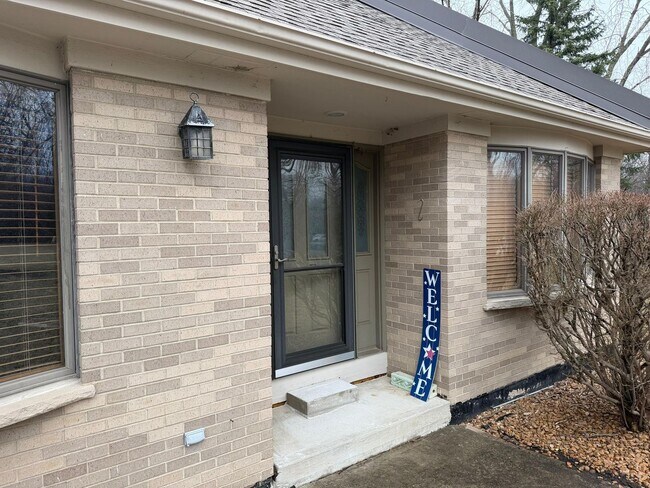 Foto del edificio - 229 Shea Dr