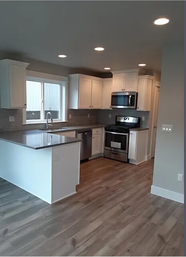 Foto del edificio - 7118 SE Fern Ave