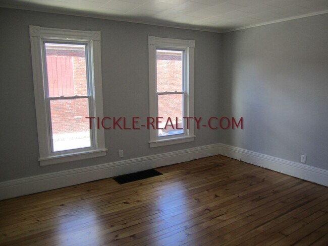 Foto del edificio - 3 Bedroom Single Family House