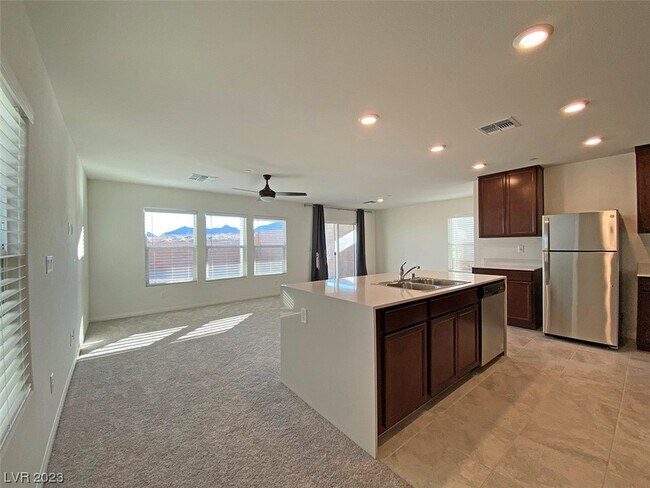 Building Photo - 10785 San Millan Ave