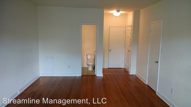 Building Photo - 2112 O St NW