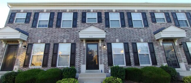 Foto del edificio - 440 Wild Oak Dr