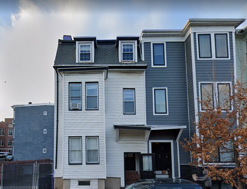 Foto principal - 62 Chelsea St