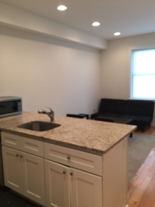 Foto del edificio - 530 N 36th St