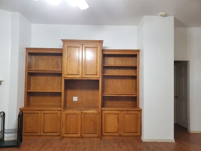 Foto del edificio - 6812 Coldwater Canyon Rd