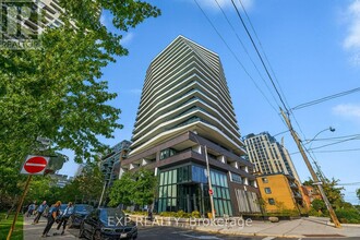 Building Photo - 11-811 Lillian St