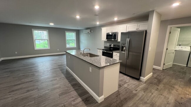Interior Photo - Fownes Mill-Large Rooms-Heated Garage-Welc...
