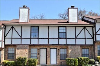 Building Photo - 1247 Dallas Dr