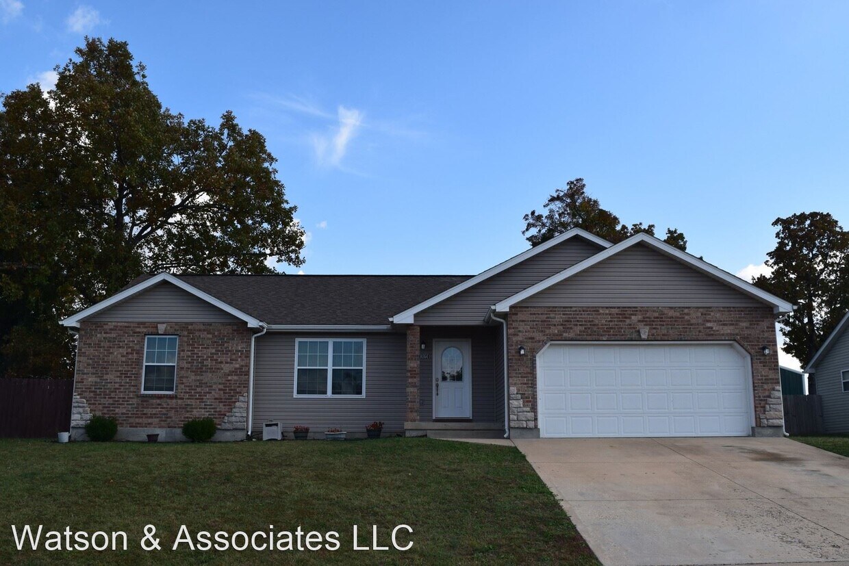 Foto principal - 3 br, 2 bath House - 14164 Hopi Dr