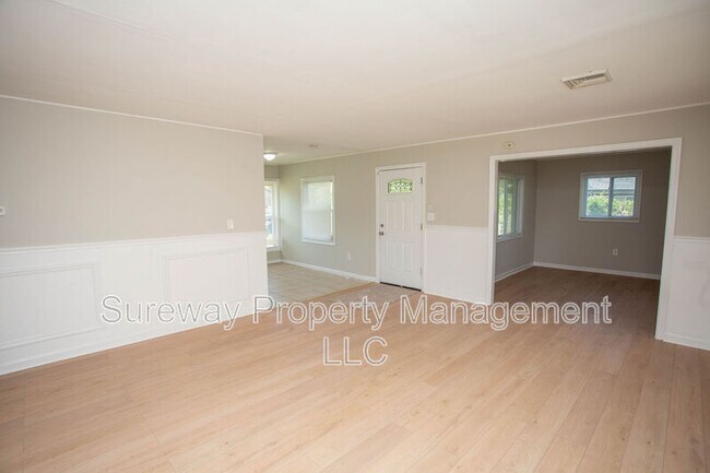 Foto del edificio - 11 Sedgwick Ln