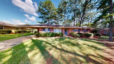 Building Photo - 355 Mont Vista Dr