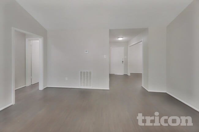 Building Photo - 17719 Glenpatti Dr