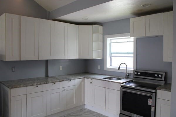 Building Photo - 211 Green St